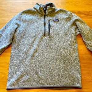 Women’s 1/4 zip Patagonia sweater